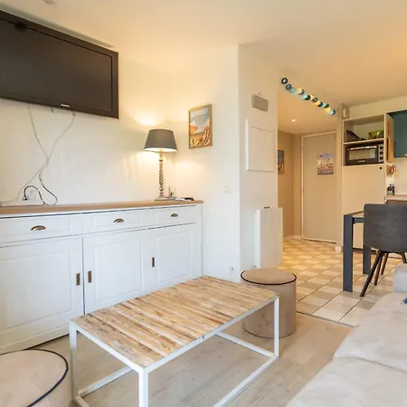 Appt 2 Pieces 6 Pers Avec Piscine Tennis Parking Gratuit 157 شقة