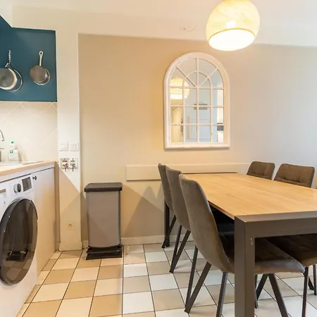 Apartment 6-person Flat With Swimming Pool Tennis Court And Car Park 157 *