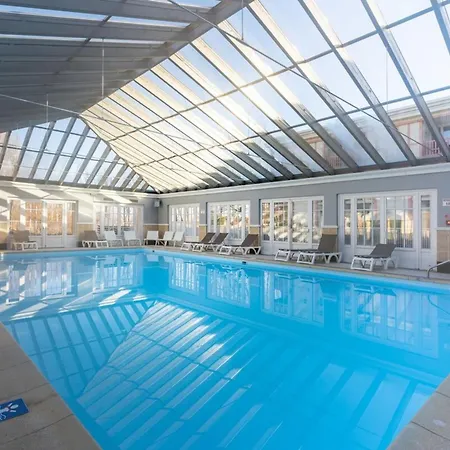 Apartment 6-person Flat With Swimming Pool Tennis Court And Car Park 157 Le Touquet
