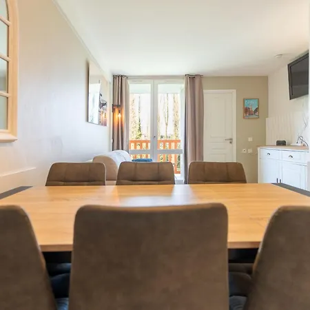 6-person Flat With Swimming Pool Tennis Court And Car Park 157 * Le Touquet